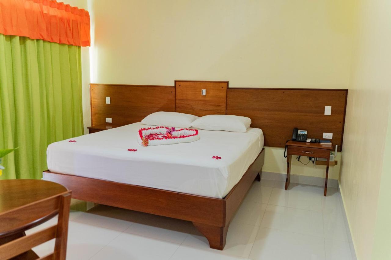 Hotel Yonu Punta Cana Exteriör bild