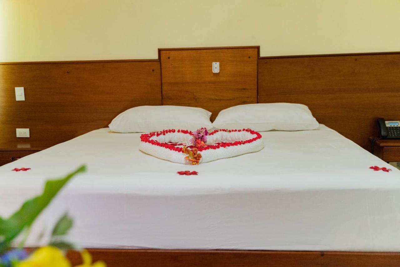 Hotel Yonu Punta Cana Exteriör bild