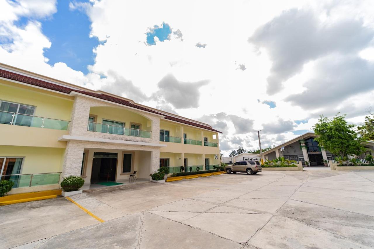 Hotel Yonu Punta Cana Exteriör bild